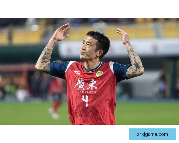 新鹏城就姜至鹏撤队长风波公开致歉回应球迷不当行为 新鹏城就姜至鹏撤队长风波公开致歉回应球迷不当行为